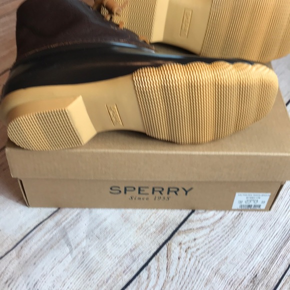 NWT/ Sperry | Saltwater women’s boots winter duck - Picture 11 of 16